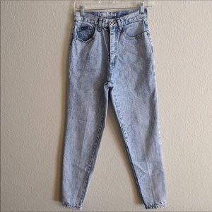 Vintage High Waisted Mom Jeans